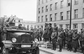 Roger Moorhouse: Historian and author